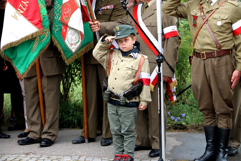 Uczestnicy rocznicowych uroczystości images