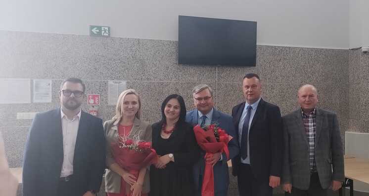 afac6173-d495-4fa1-bf37-439dda487338.JPEG